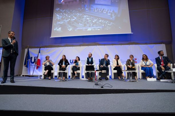 Le pôle international de la direction de la protection judiciaire de la jeunesse (DPJJ) a organisé les 21 et 22 juin 2022, à l’occasion de la présidence française du Conseil de l’Union européenne, un colloque consacré à l’évaluation des besoins des mineurs non accompagnés à l'École nationale de protection judiciaire de la jeunesse (ENPJJ).